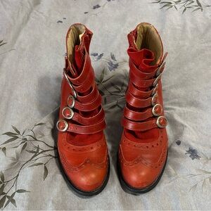 John Fluevog Adrians Alli Red Buckled Brogue Ankle Boots - sz 9